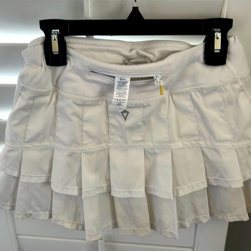 Ivivva skirt